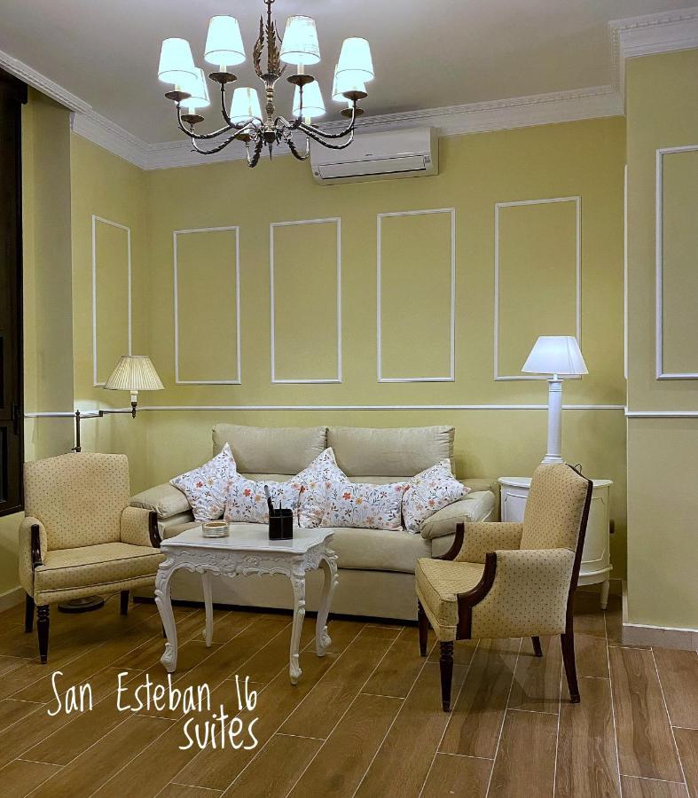 Suites San Esteban 16 Ducal Sevilla Bagian luar foto