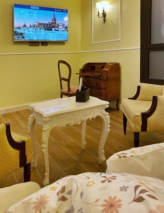 Suites San Esteban 16 Ducal Sevilla Bagian luar foto