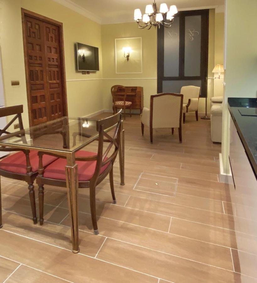 Suites San Esteban 16 Ducal Sevilla Bagian luar foto