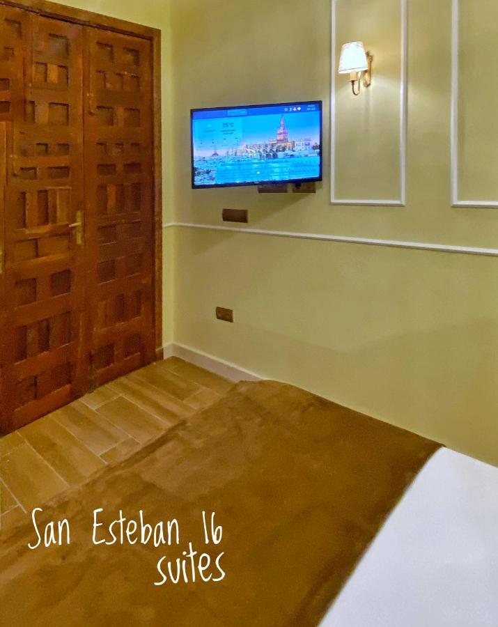 Suites San Esteban 16 Ducal Sevilla Bagian luar foto